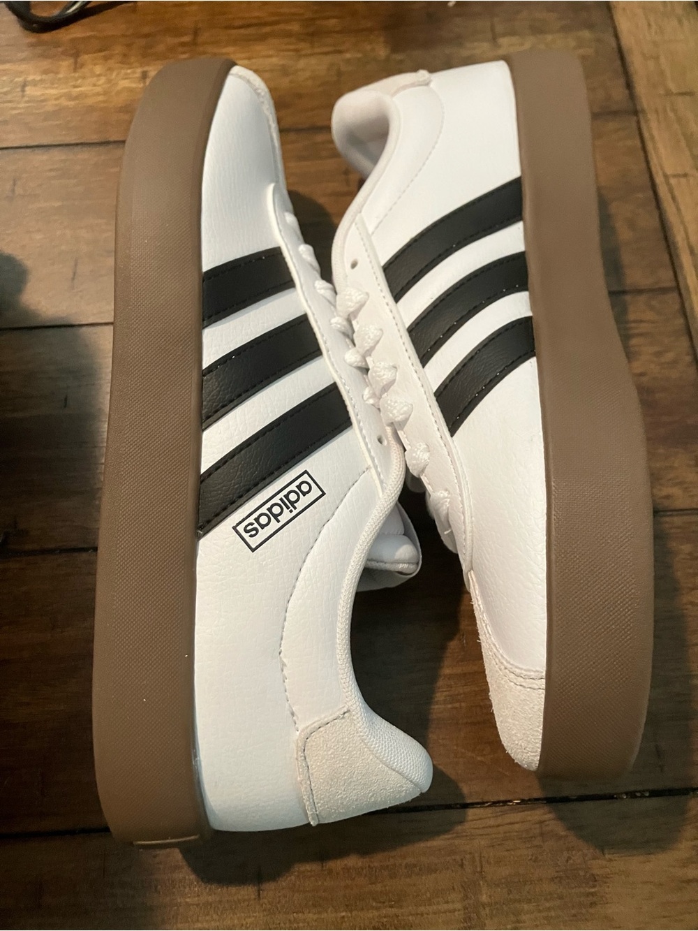 adidas White Sneakers with Black Stripes and Brown Gum Sole women’s sz 9